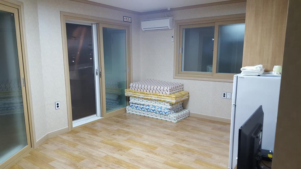 The 1St Andong Hostel Exterior foto